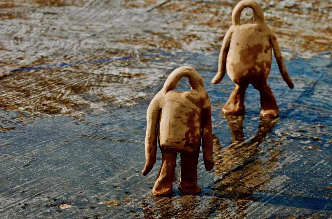 Refugee sculpture